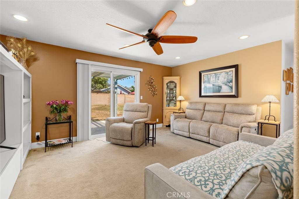 Westminster, CA 92683,15652 Briarcliff ST