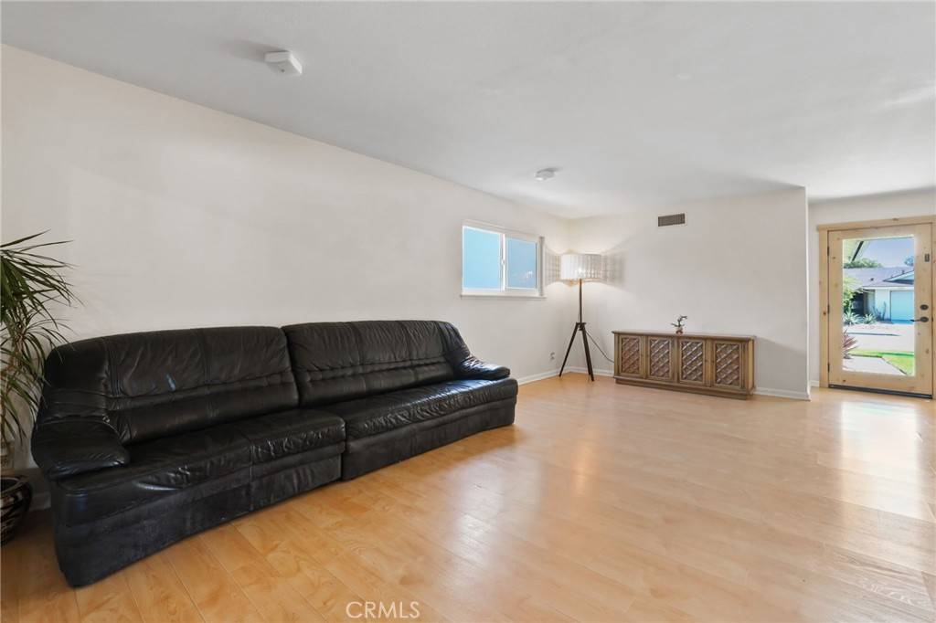 Huntington Beach, CA 92646,20071 Moontide CIR