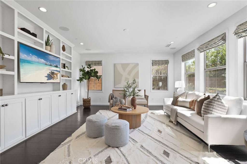 Lake Forest, CA 92630,12 Gardenia
