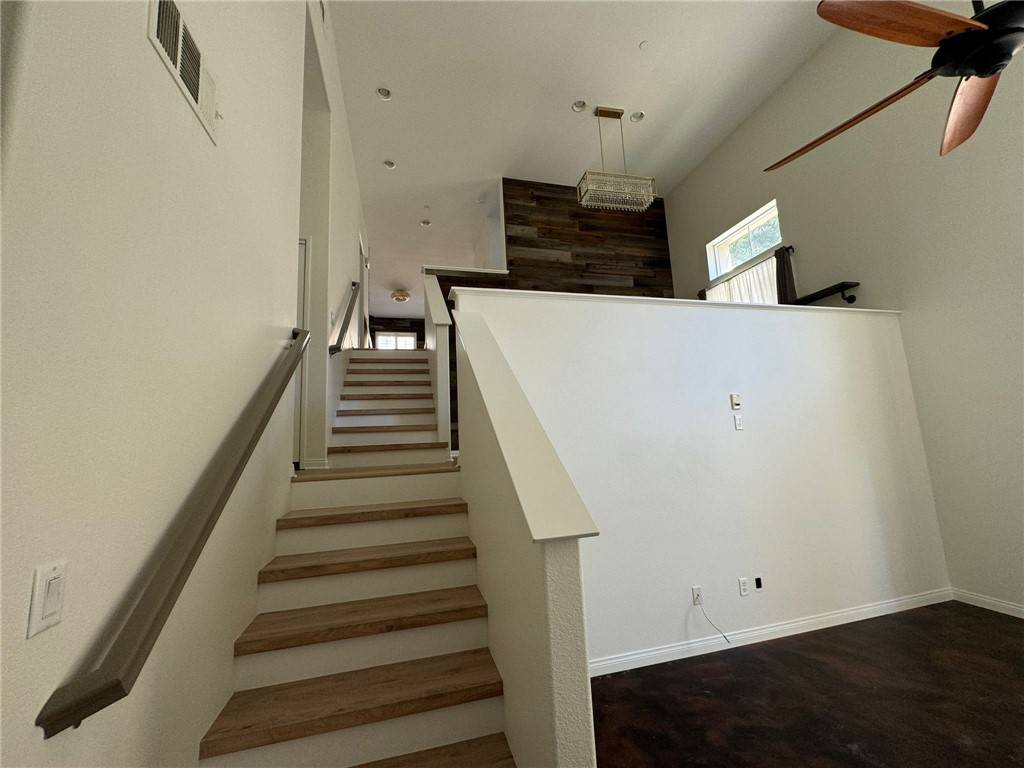 Orange, CA 92865,336 W Cork Tree DR #244