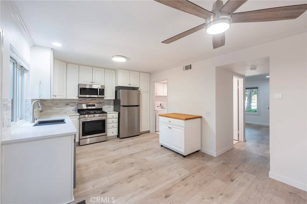 Irvine, CA 92604,23 Alderwood #5