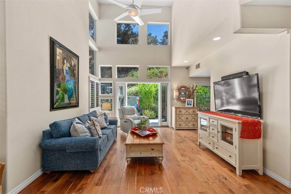 San Clemente, CA 92672,239 Via Presa