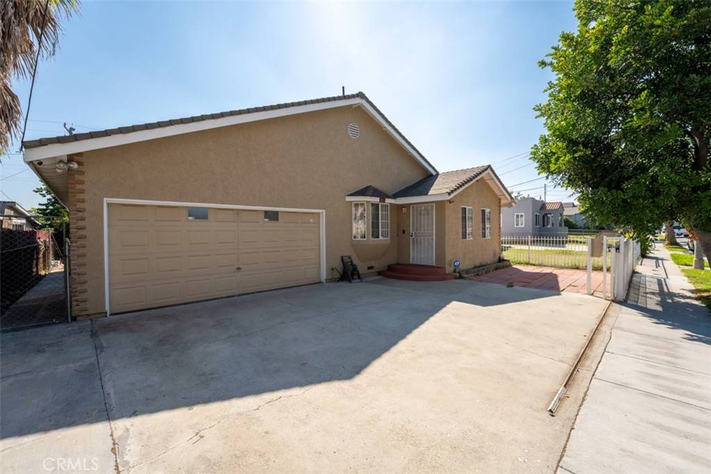 Long Beach, CA 90810,2330 W Lincoln ST