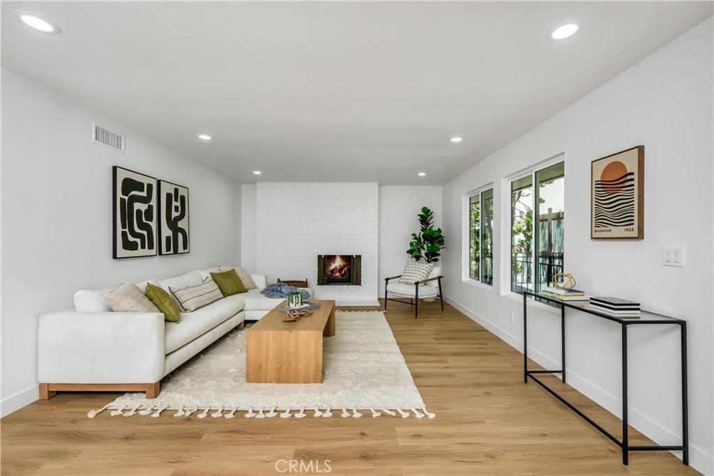 Tustin, CA 92780,15506 Williams ST #A52