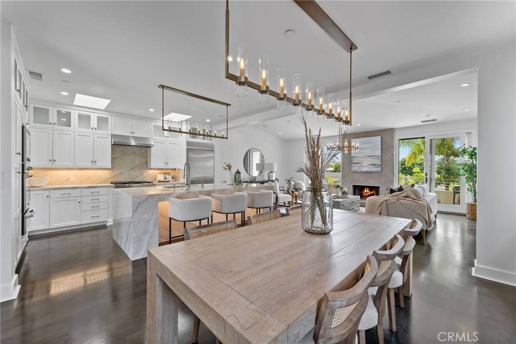 Corona Del Mar, CA 92625,444 Morning Canyon RD