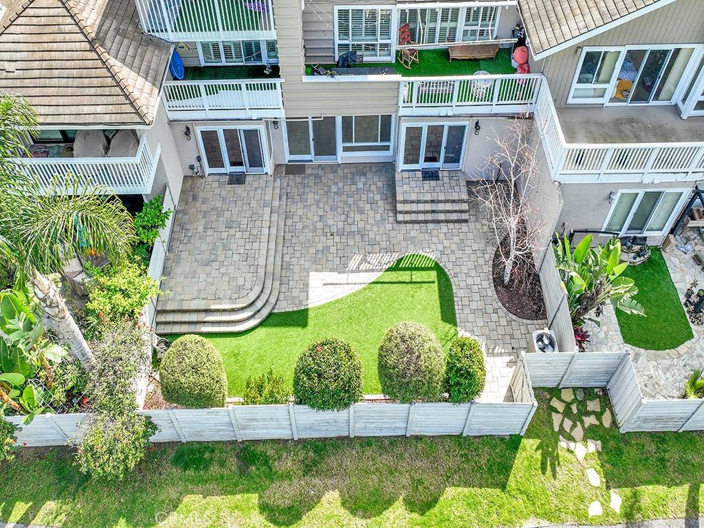 Irvine, CA 92604,4 Lakeview