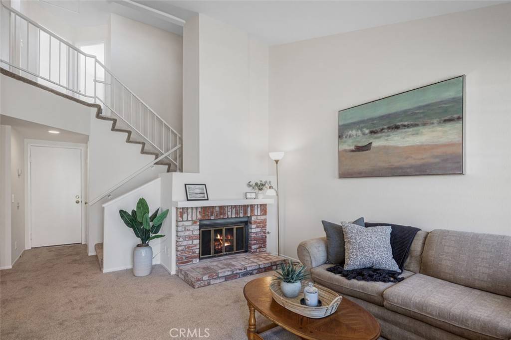 Anaheim, CA 92801,527 N Dartmouth WAY #40