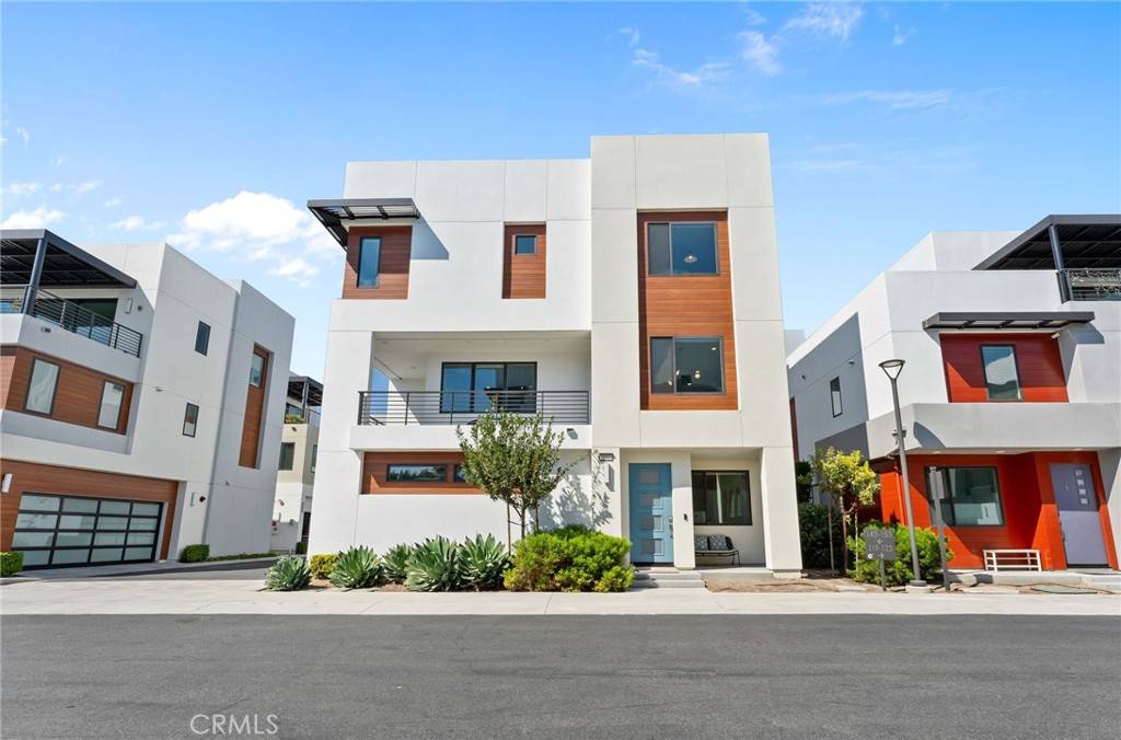 Tustin, CA 92782,143 Waypoint