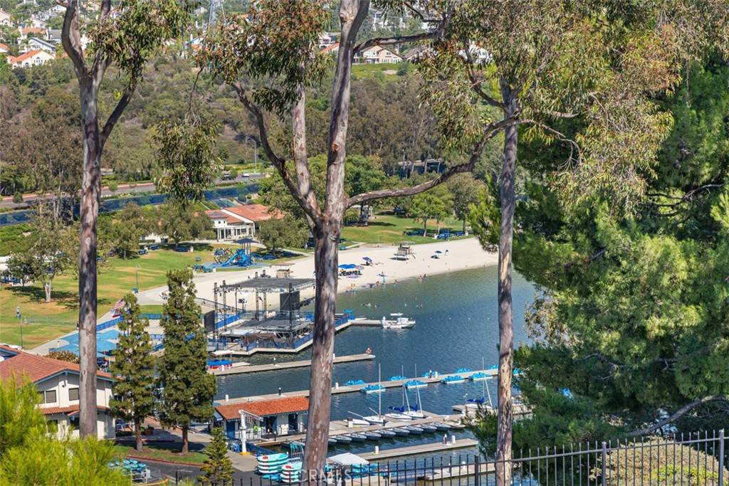 Mission Viejo, CA 92692,22402 Valdemosa