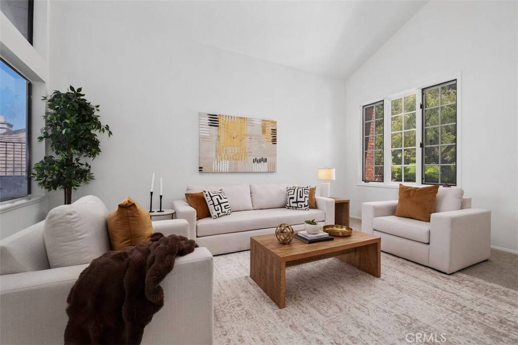 Mission Viejo, CA 92692,22571 Labrusca
