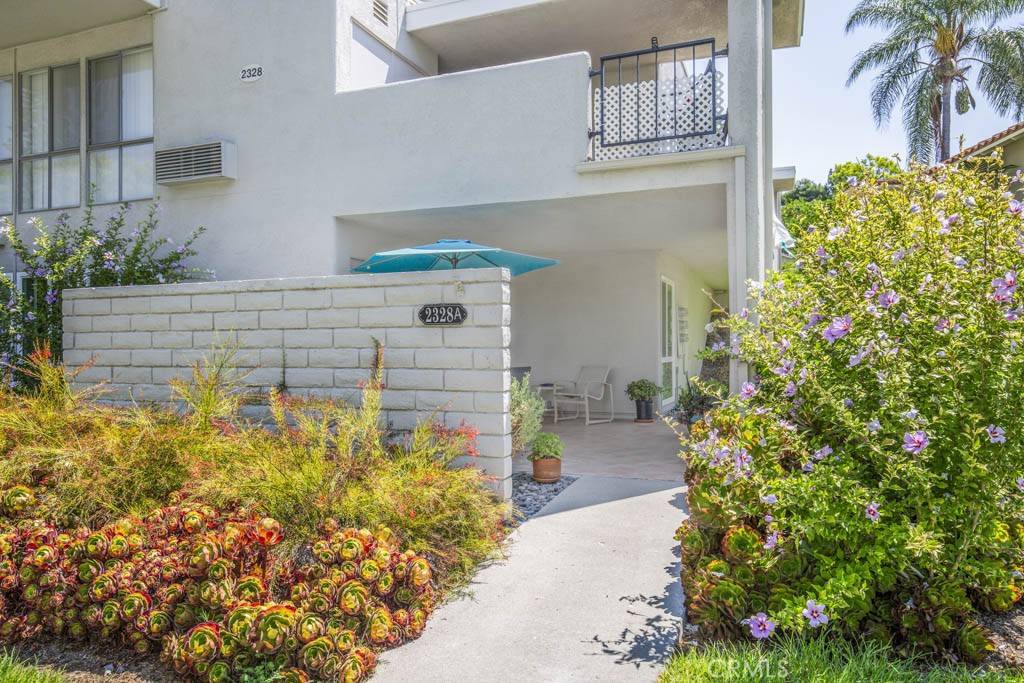 Laguna Woods, CA 92637,2328 Via Mariposa W #A