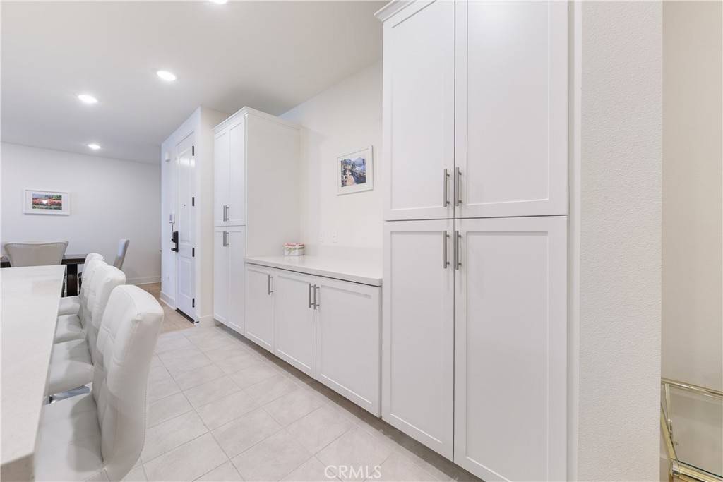 Tustin, CA 92782,16235 Dawn Way #203