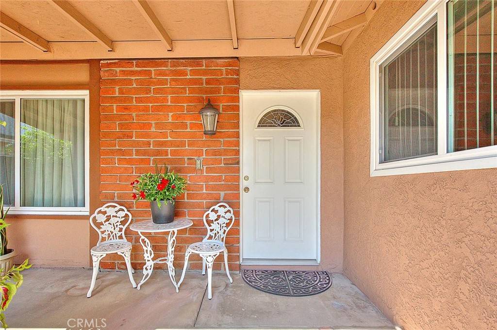 Anaheim, CA 92807,242 N Pageant ST