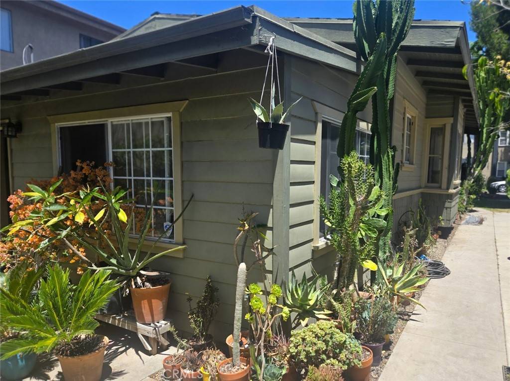 Long Beach, CA 90804,1121 Gladys AVE