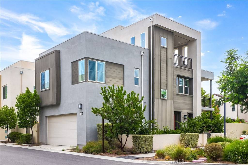 Irvine, CA 92618,319 Sawbuck