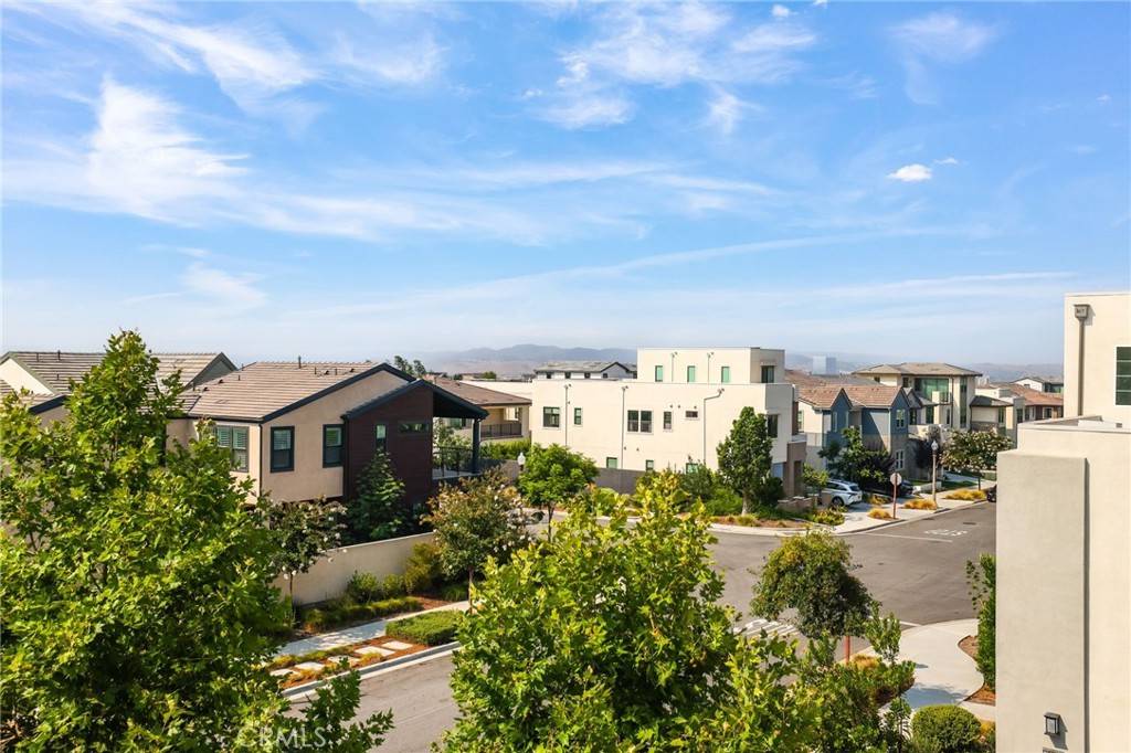 Irvine, CA 92618,319 Sawbuck