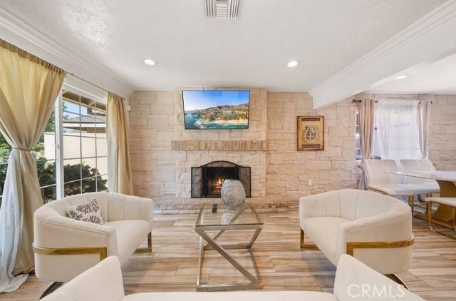 Lake Forest, CA 92630,24252 Palmek CIR