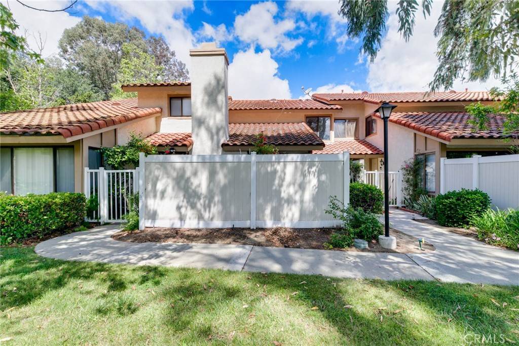 Diamond Bar, CA 91765,1327 Solera LN #6