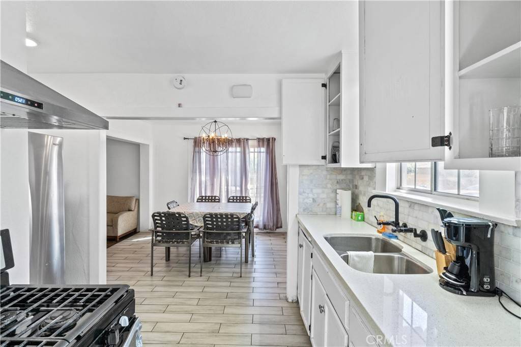 Santa Ana, CA 92701,327 Normandy