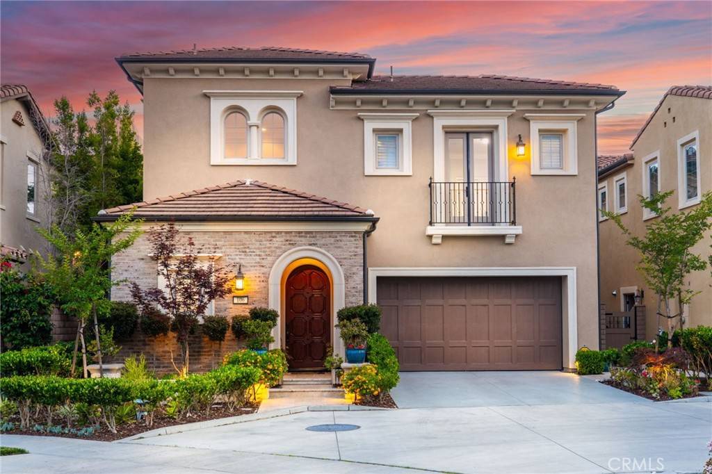 Irvine, CA 92602,106 Long Fence