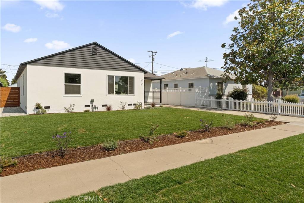 Orange, CA 92868,213 N Flower ST