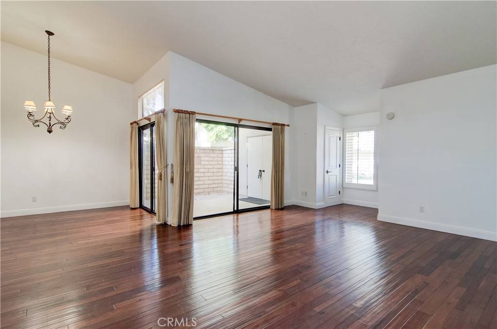 Huntington Beach, CA 92646,8566 Fallbrook CIR #707D
