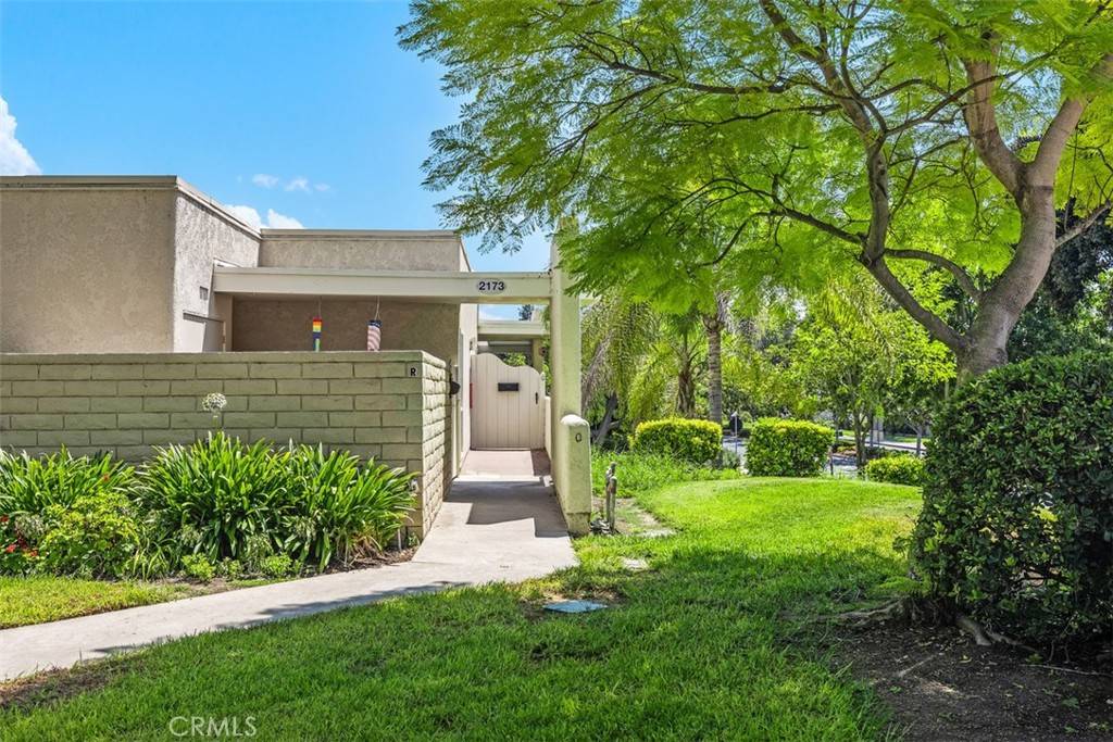 Laguna Woods, CA 92637,2173 Via Mariposa E #q