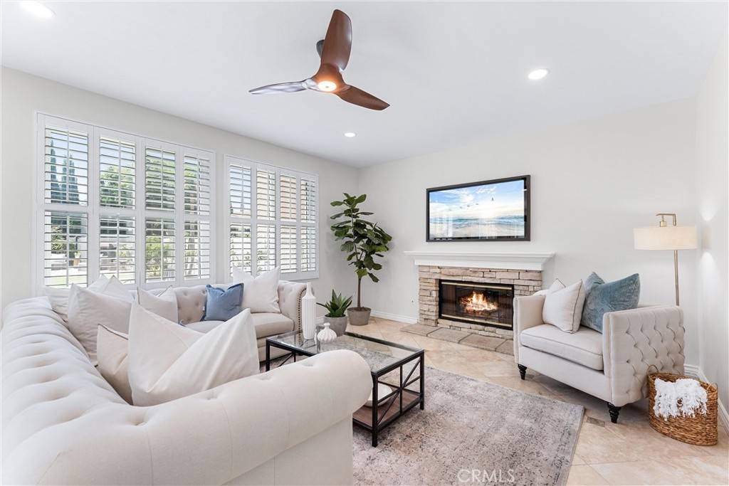 Irvine, CA 92606,2 Washington