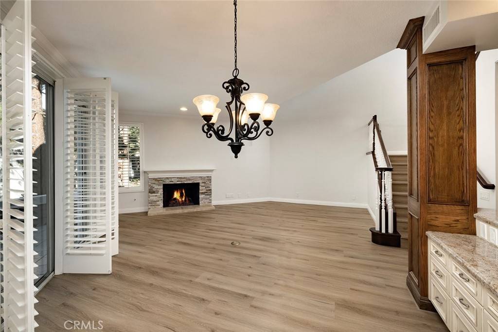 Newport Beach, CA 92660,154 Woodburne
