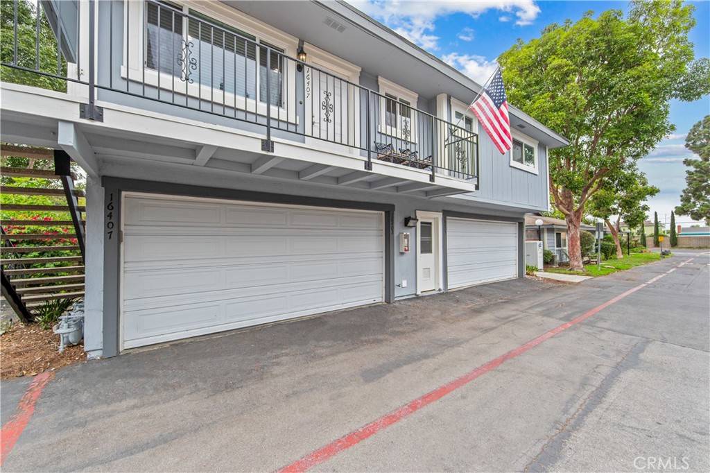 Huntington Beach, CA 92649,16407 La Bonita LN #140
