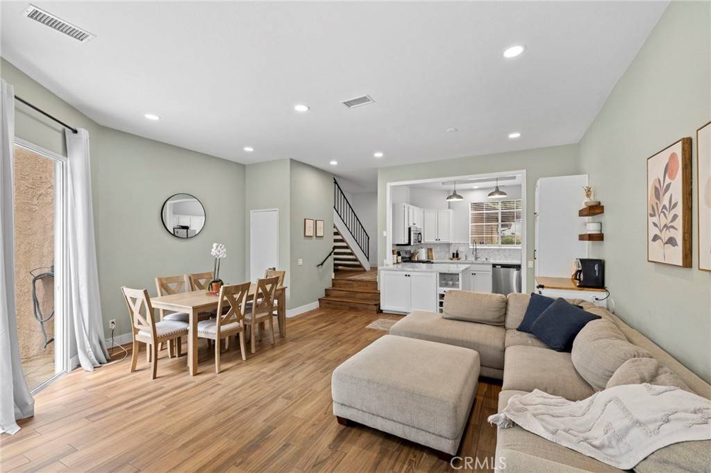 Laguna Hills, CA 92653,24404 Eastview RD #90