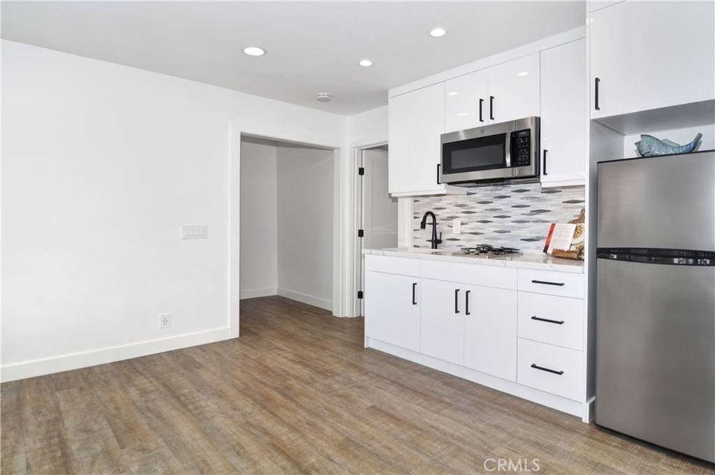 Corona Del Mar, CA 92625,400 Goldenrod AVE