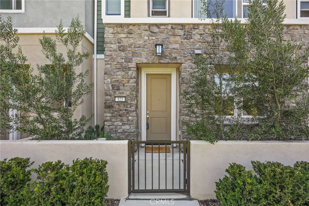 Lake Forest, CA 92630,323 Adela