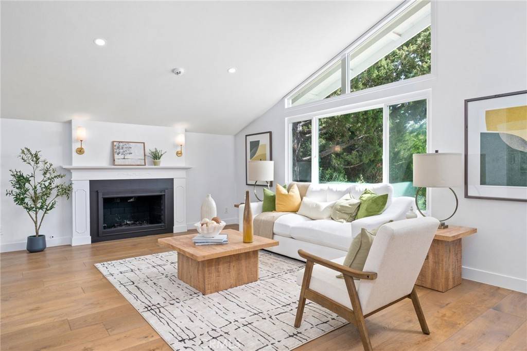 Mission Viejo, CA 92691,25291 Remesa DR