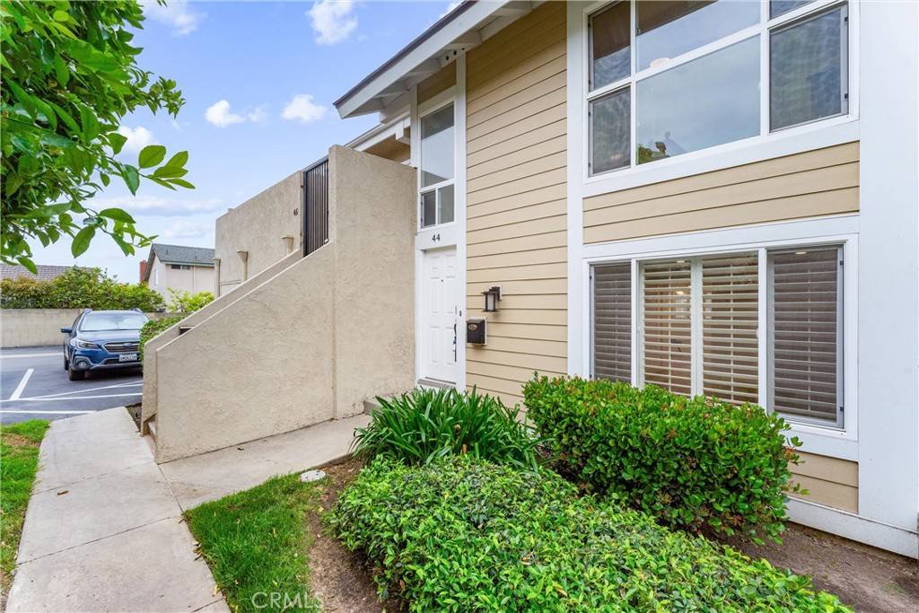 Irvine, CA 92604,44 Elksford AVE #3