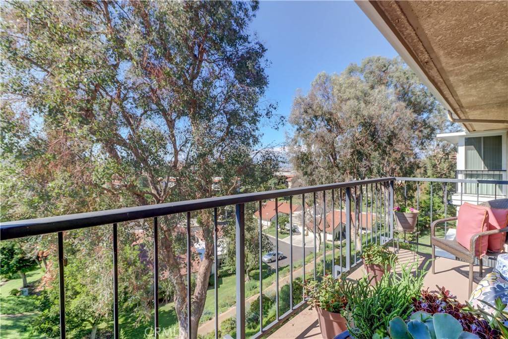 Laguna Woods, CA 92637,3371 Punta Alta #3C
