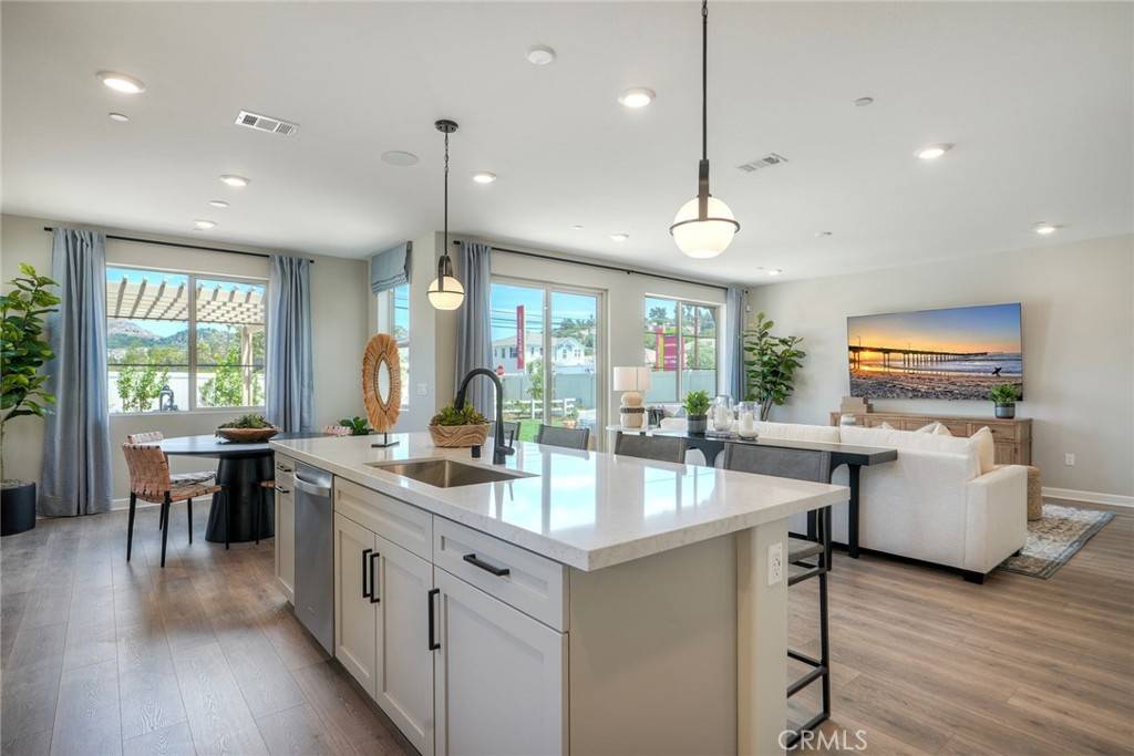 Escondido, CA 92026,2055 Woolem PL