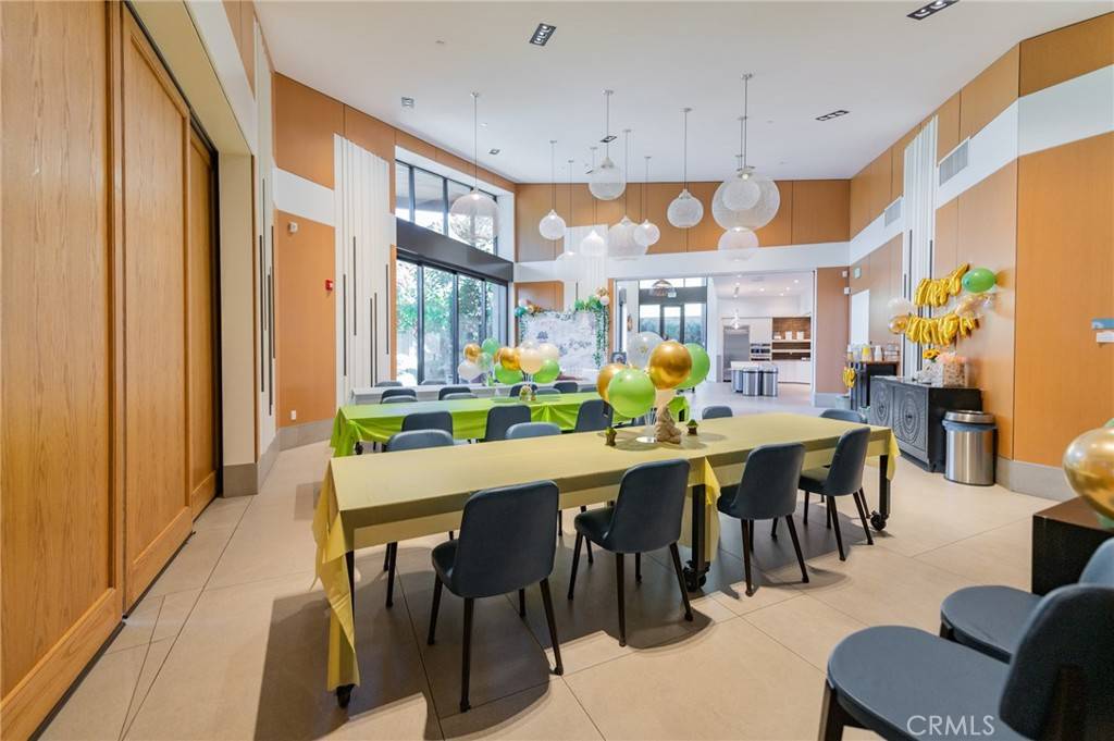 San Diego, CA 92108,2647 Everly Dr
