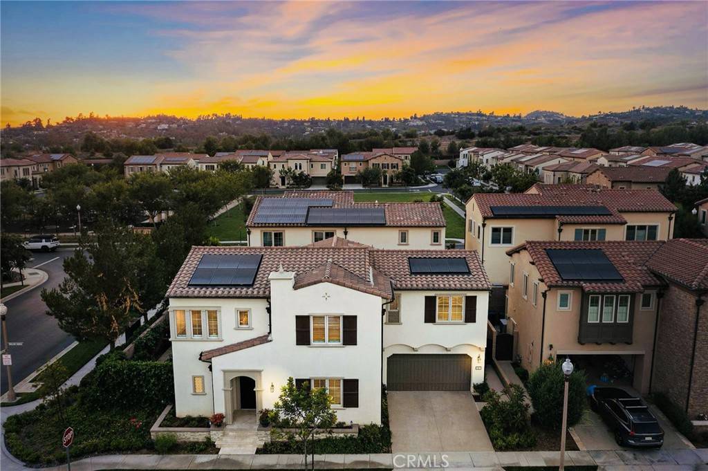 Irvine, CA 92602,61 English Saddle
