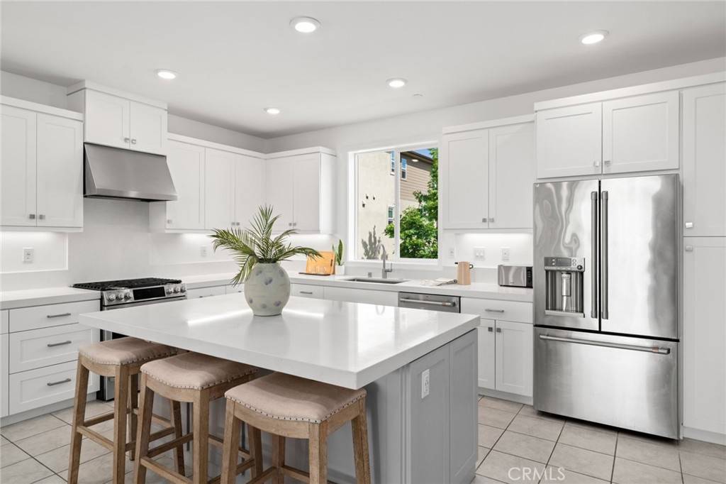 Irvine, CA 92618,258 Merit