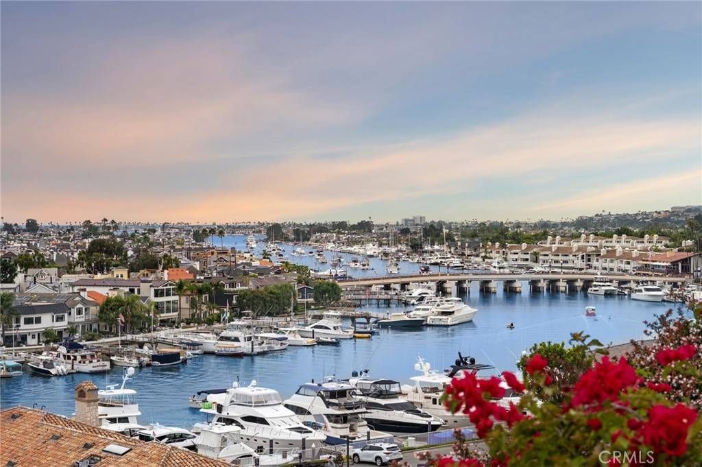 Corona Del Mar, CA 92625,1523 Dolphin