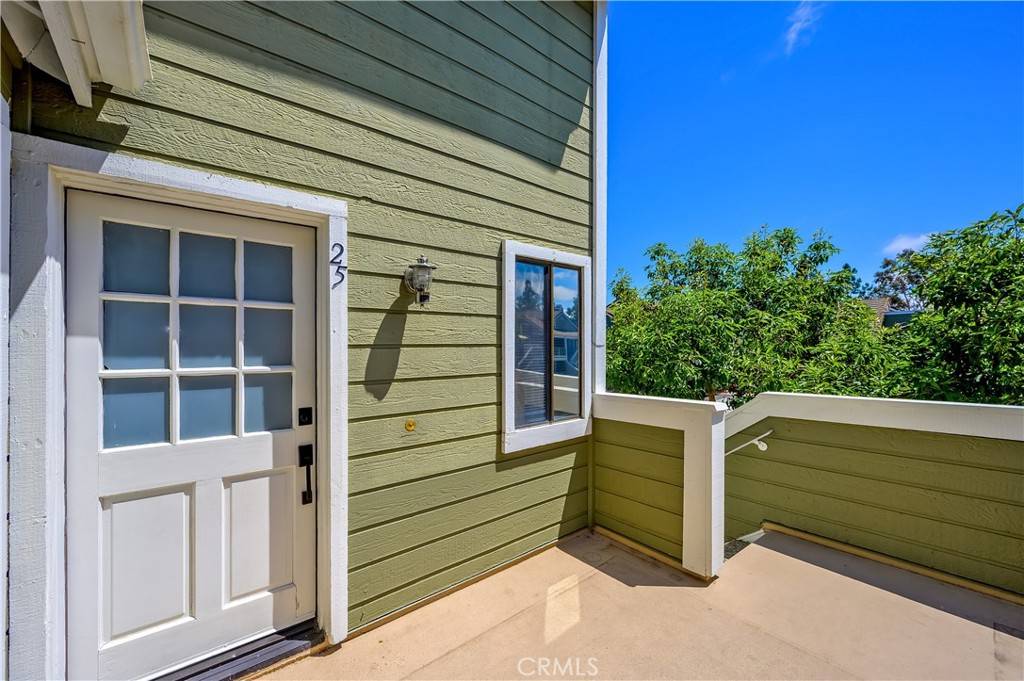 Aliso Viejo, CA 92656,25 Clover LN #359