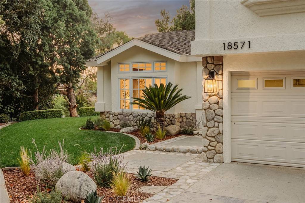 Yorba Linda, CA 92886,18571 Buena Vista AVE