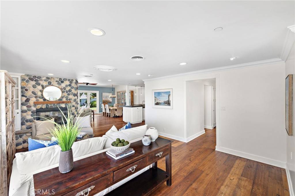 San Clemente, CA 92672,204 Esplanade