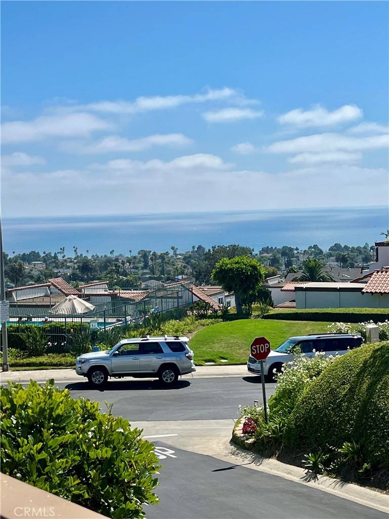 San Clemente, CA 92673,881 Calle Pluma