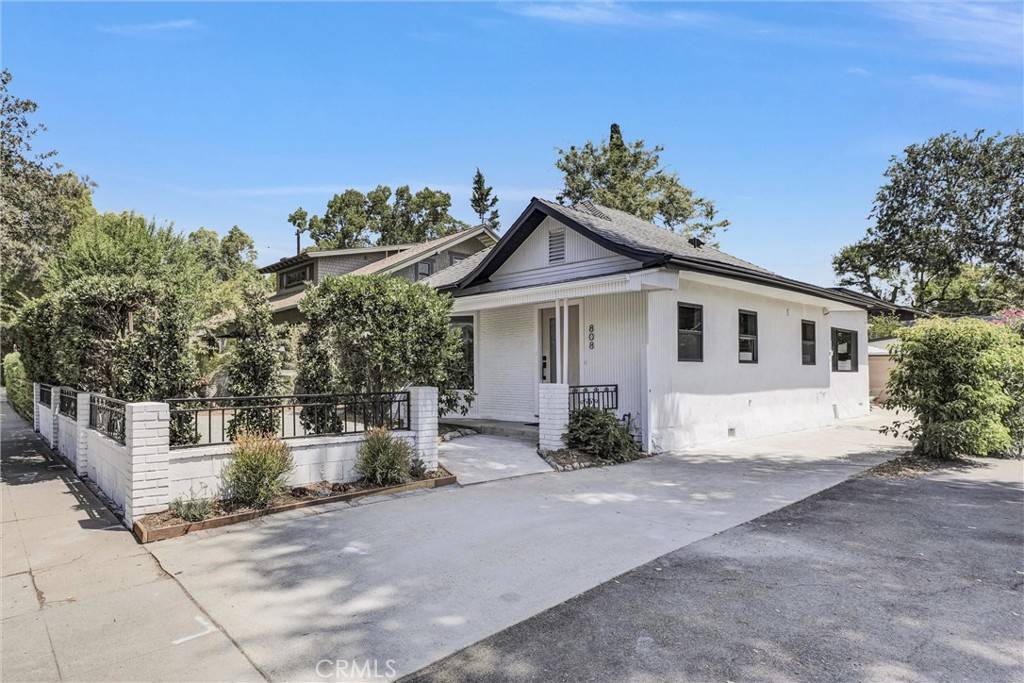 Pasadena, CA 91106,808 S Los Robles AVE