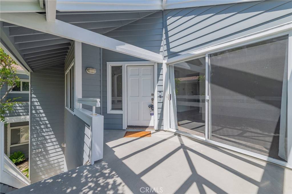 Newport Beach, CA 92660,259 Chesterfield #149