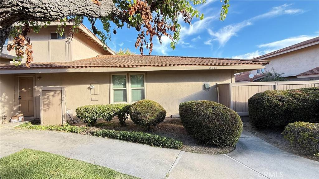 Tustin, CA 92780,2242 Tamarac LN