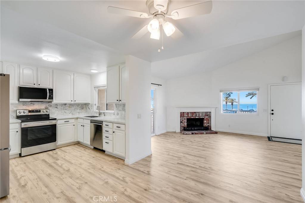 Dana Point, CA 92629,34112 Selva #329