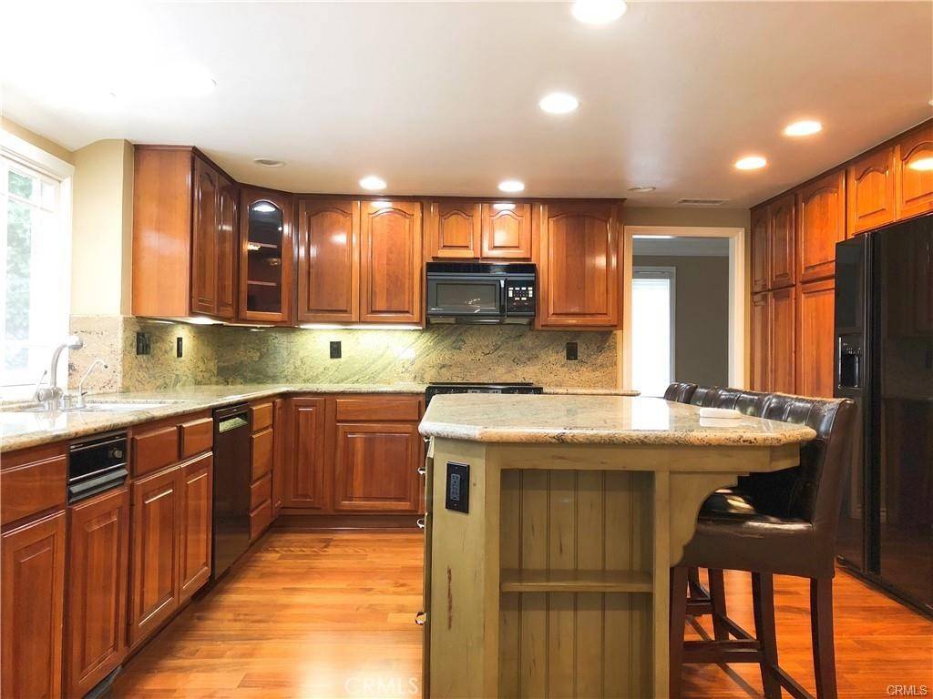 Irvine, CA 92620,11 Hidalgo